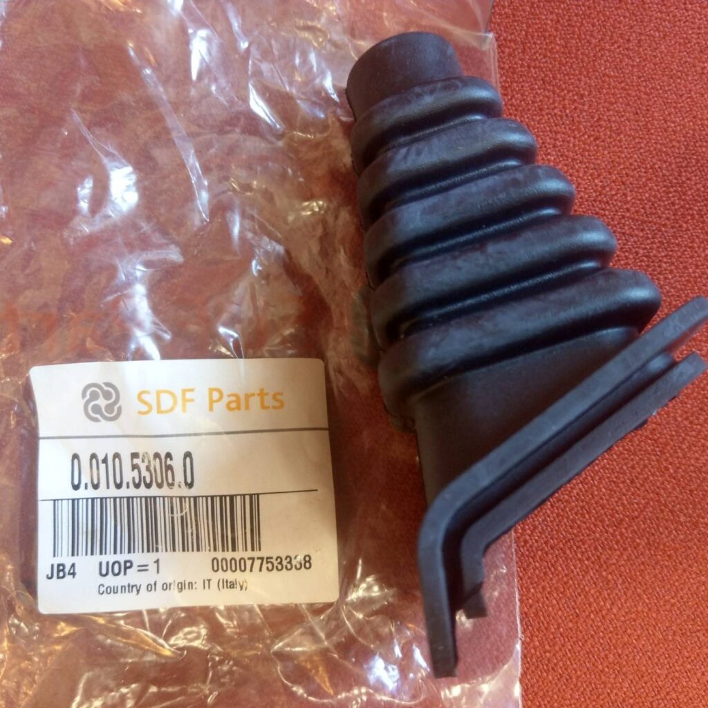 0.010.5306.0 ΦΥΣΟΥΝΑ ΑΡΓΟ-ΜΕΣΑΙΟ-ΓΡΗΓΟΡΟ M.FERGUSON 3300-3435F-3400-3455 -DEUTZ-SAME