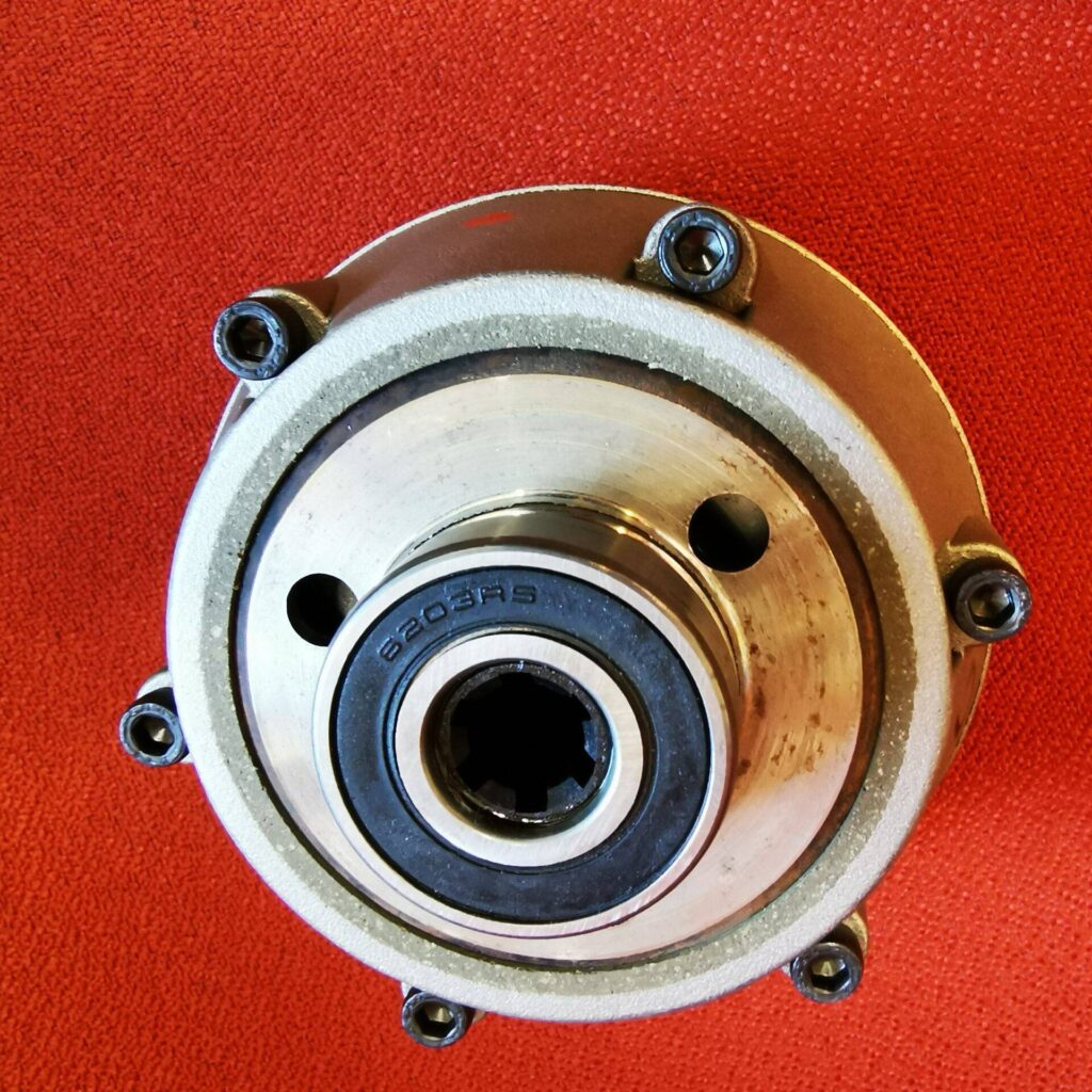 15710 ΚΩΝΙΚΟΣ ΣΥΜΠΛΕΚΤΗΣ // Frizione conicaØ 103x82,5 mm  frizione conica 103x82,5 6 ΔΟΝΤΙΑ