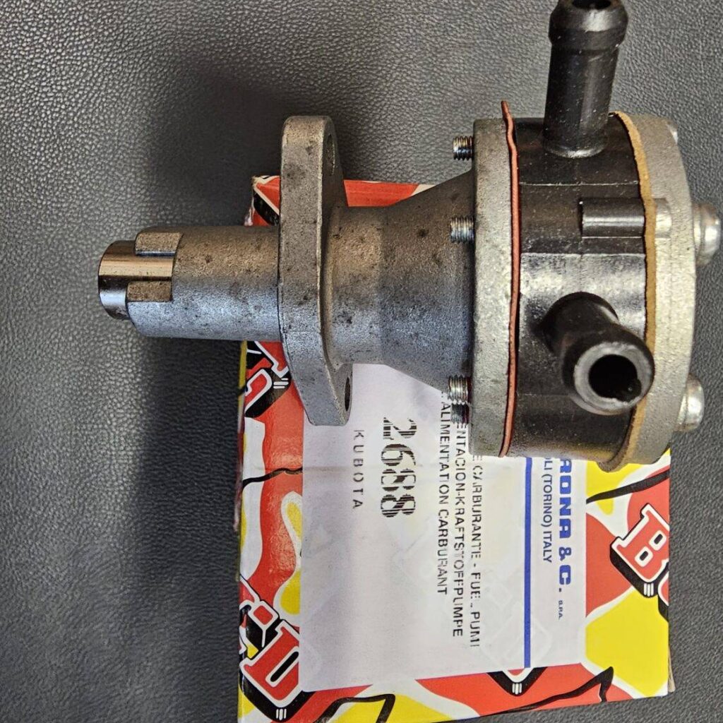 2688 ΒΟΗΘΗΤΙΚΗ ΑΝΤΛΙΑ KUBOTA  D950-V1100-V1702-V1902-V2203