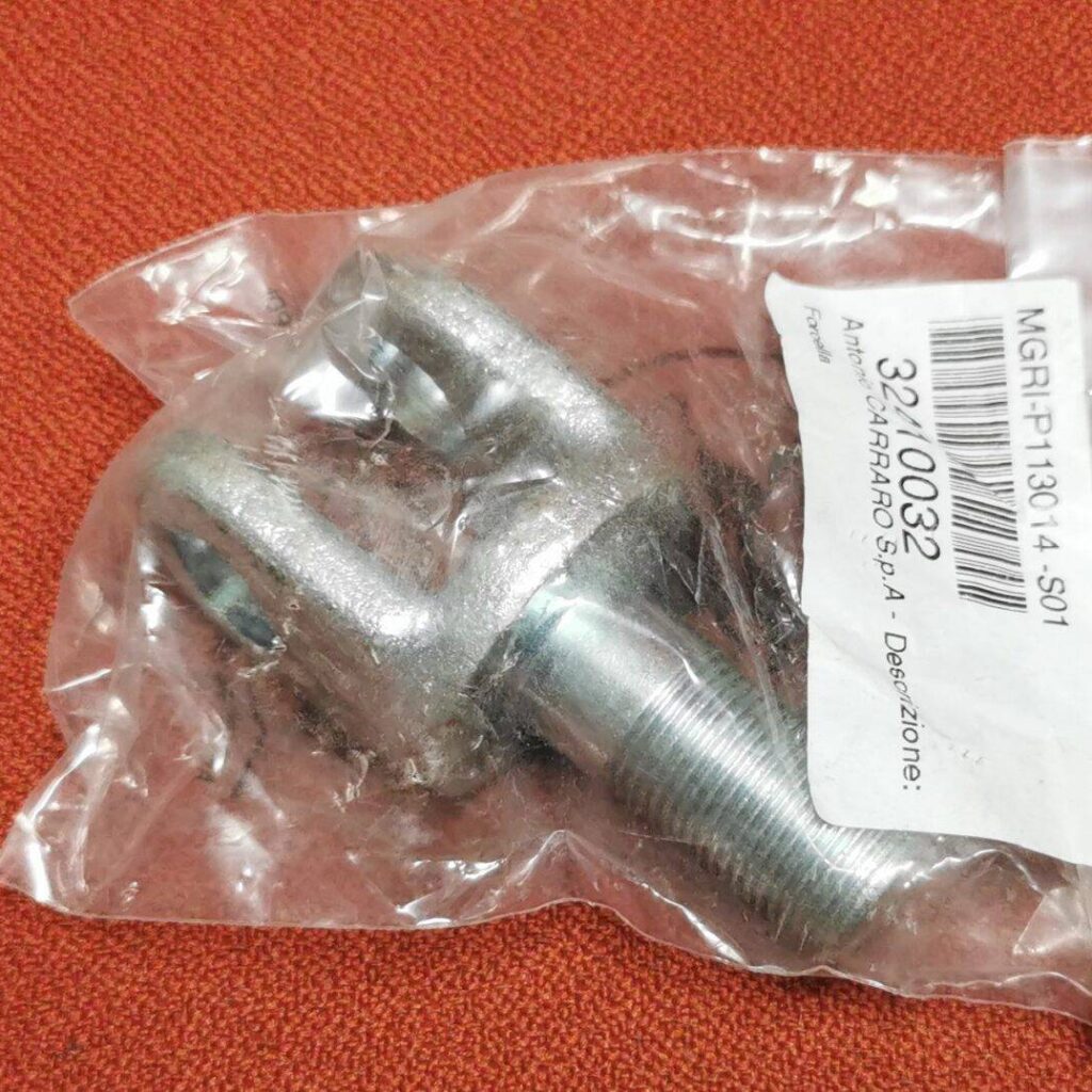 FORCELLA TIRANTE STABILIZZATORE TRATTORE CARRARO TIGRONE SUPERTIGRE 22 32410032