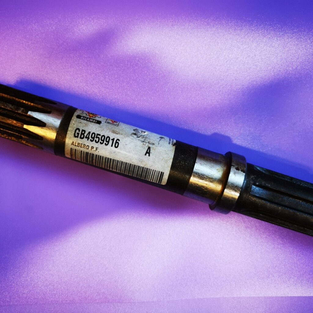 4959916 AΞΟΝΑΣ ΡΤΟ FIAT 450-480-640 UTB made in italy // pto shaft fiat 450-480-640