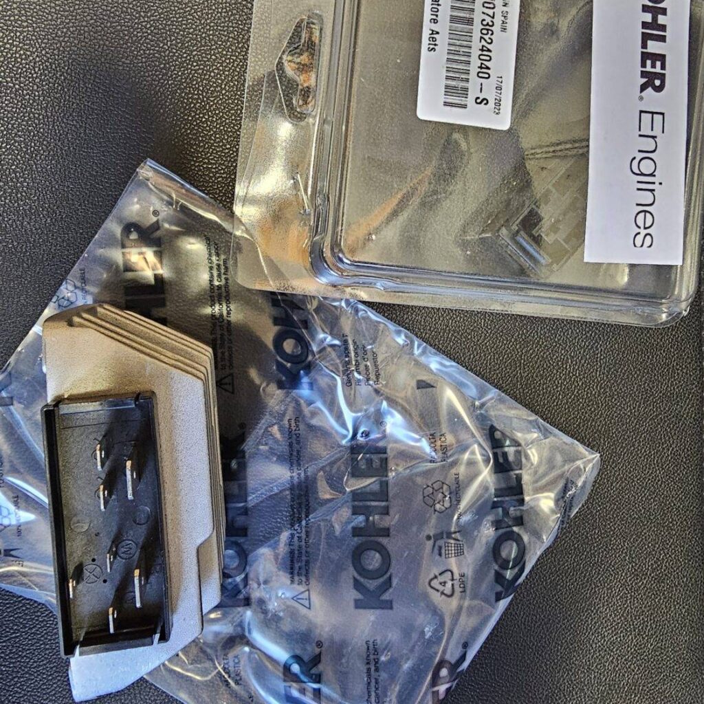 ΑΥΤΟΜΑΤΟΣ LOMBARDINI 7ΕΠΑΦΩΝ -VOLTAGE REGULATOR 12V 30A COD. 7362.228 - 7362.404 SAPRISA 7155 LOMBARDINI ORIGINAL LOMBARDINI ADATTABILE SERIE LGW - 6LD - 9LD - 12LD - 15LD - IM - LDW  RUGGERINI ADATTABILE SERIE RY75/103/110/125