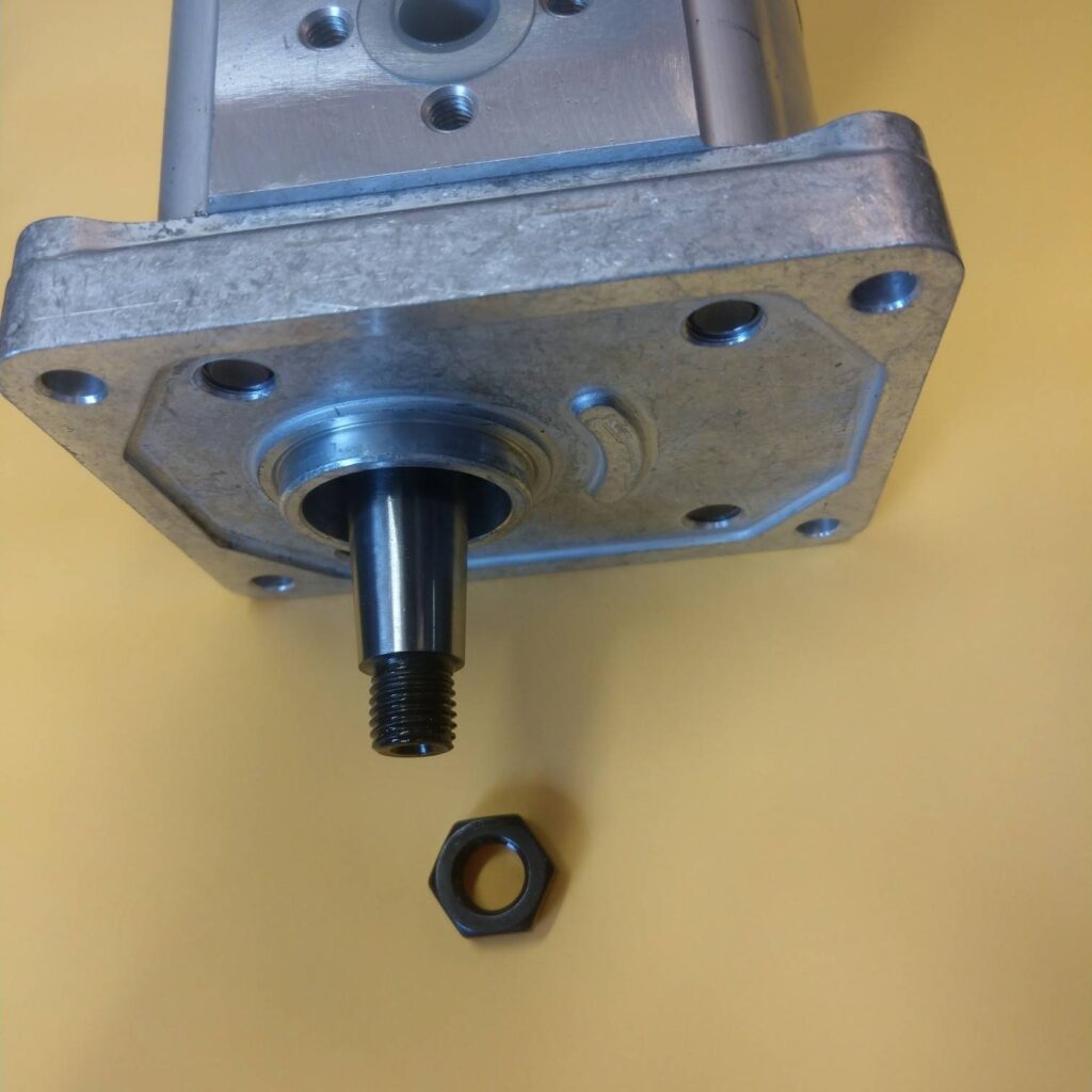 3539857M91 ΑΝΤΛΙΑ ΥΔΡ/ΚΟΥ LANDINI // M.FERGUSON // FIAT C25X RH