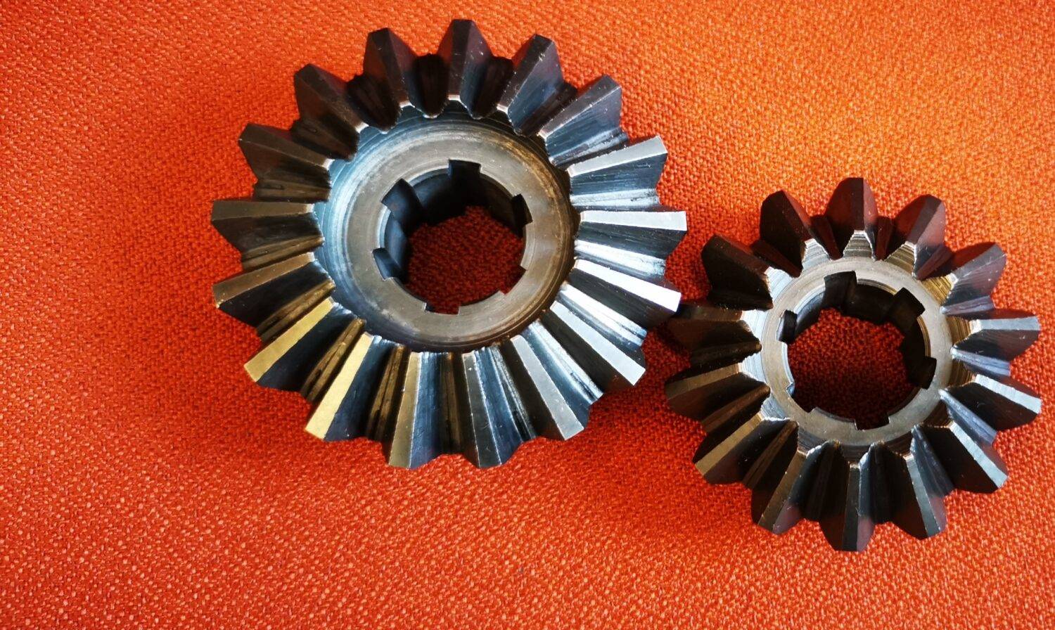 T1-b1-20/14 ΚΟΡΩΝΑ ΠΗΝΙΟ Baiano ΦΡΕΖΑ made in italy ingranaggio conico 17/14 denti original B.F.M ITALY