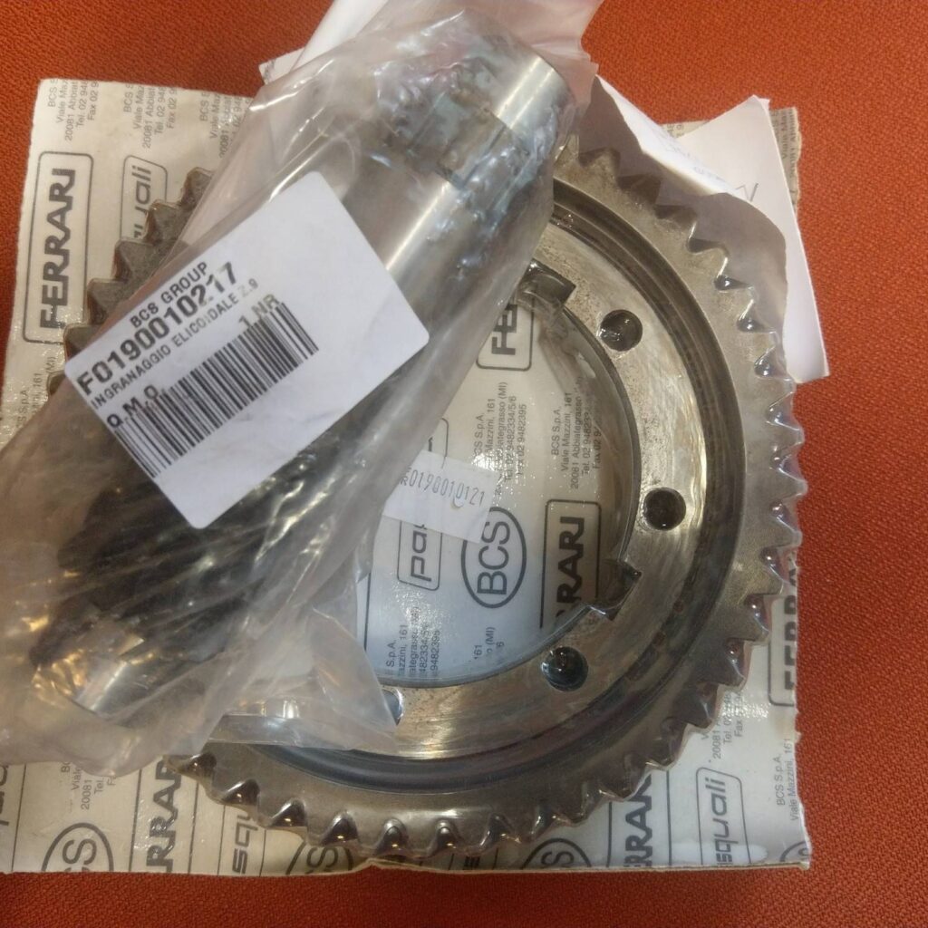 F190010121 ΚΟΡΩΝΑ F190010217 ΠΗΝΙΟ ΟΠΙΣΘΙΟΥ ΔΙΑΦΟΡΙΚΟΥ FERRARI 30S-4W// FERRARI 1100