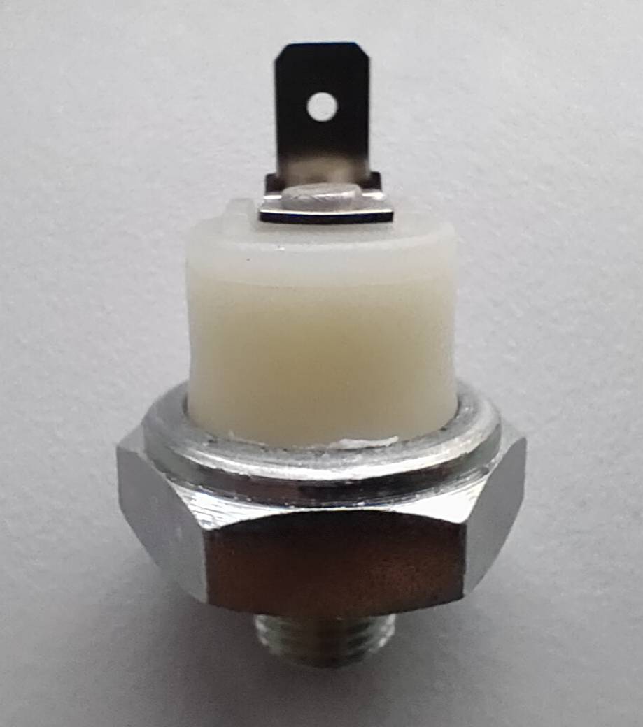 ΑΙΣΘΗΤΗΡΑΣ ΠΙΕΣΗΣ  VA123178 / Agco VA123178 / AGCO - MASSEY FERGUSON A123178	/ AGCO - MF - VALTRA VA123178 / AGCO - MF - VALTRA WA123178 / Antonio Carraro 6000102318 / CLAAS 6000102318 / CLAAS - RENAULT 6000102318 / Renault - Claas A123178 / Valtra