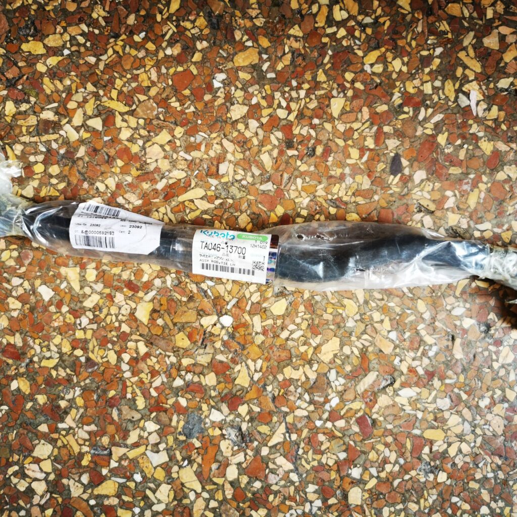 ΤΑ046-13700 ΜΠΑΡΑ ΕΜΠΡΟΣΘΙΟΥ ΔΙΑΦΟΡΙΚΟΥ KUBOTA L4200